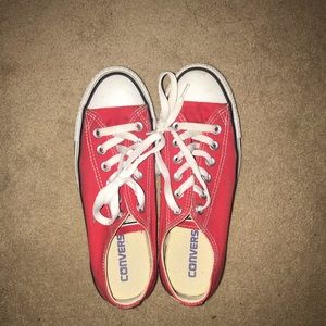 Women’s 6.5 red converse